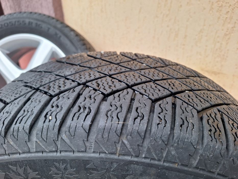 Диски колеса гольф 7 октавія 7 пассат б8