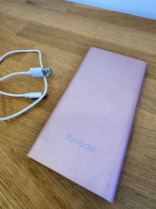Powerbank Yoobao Rosa Usado (com marcas)