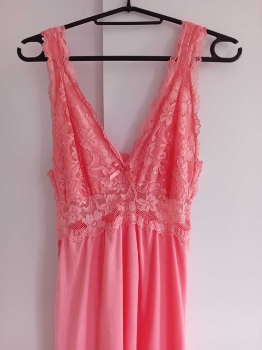 Piżama kolor łososiowy, raz ubrana, rozmiar S.