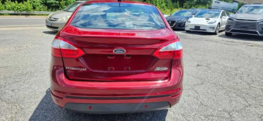 Ford Fiesta Titanium      2016