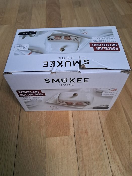Porcelanowa maselniczka SMUKEE