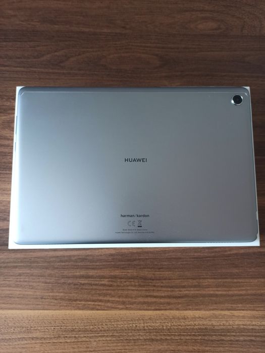 HUAWEL  Media Pad  M 5 lite