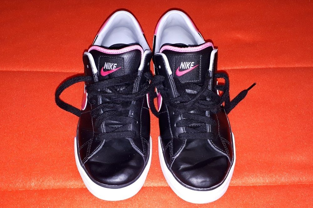 Ténis Nike "Originais" Semi Novos