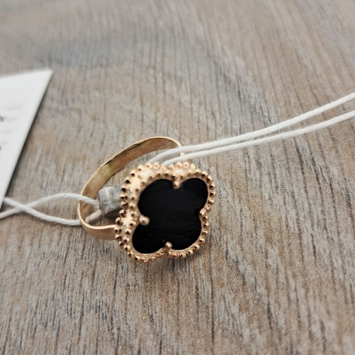 Золотое кольцо золота обручка Клевер золото 585