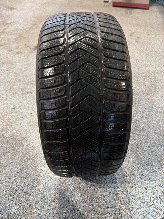 #Opona pirelli 275/35/21 pojedynka