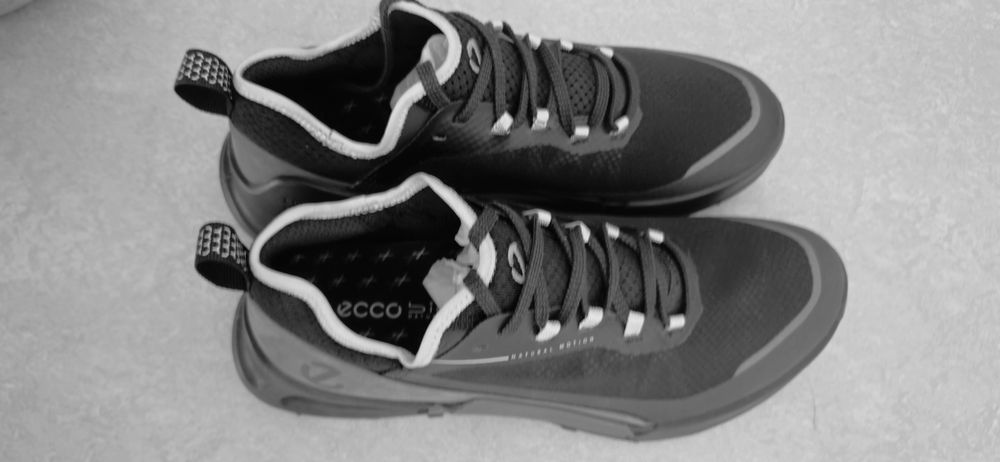 Продам кросовки ECCO 40р-р.