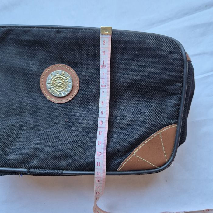 Czarna kosmetyczka męska