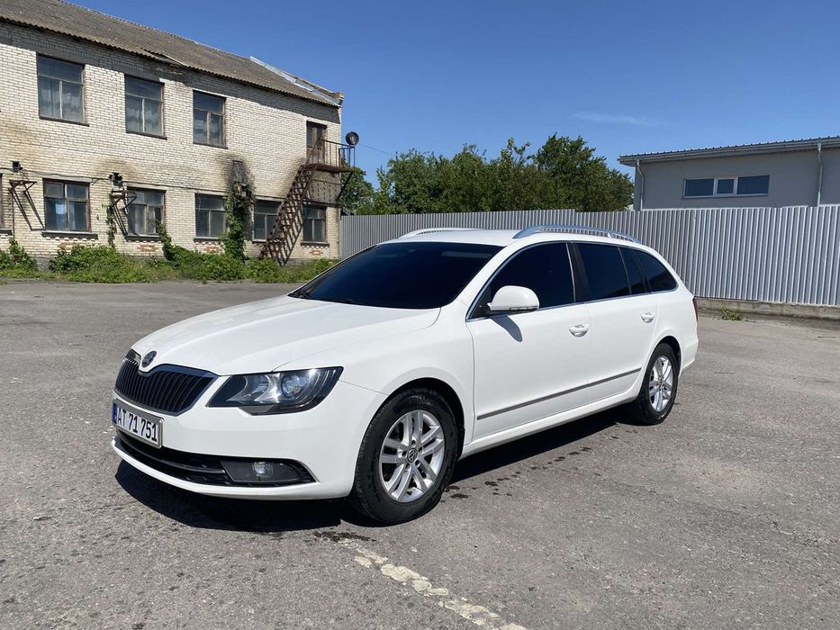 Skoda superb (нерозмитнена)2014 рік