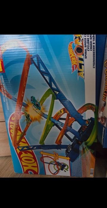 Tor hot wheels tornado