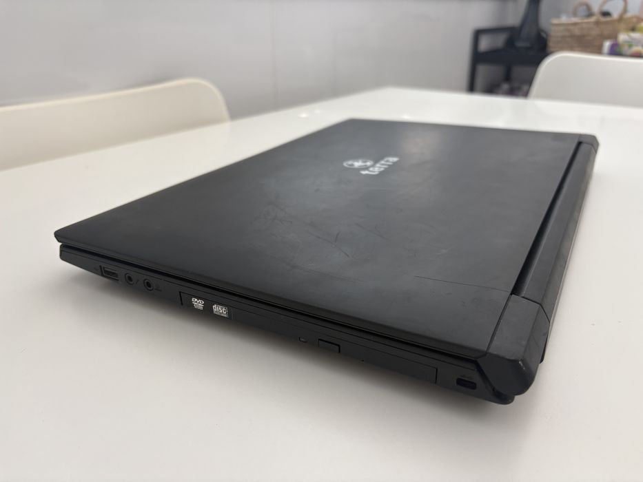Portatil Terra i7 7gen 16gb 500ssd Win11 FHD