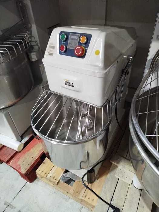 Amassadeira 30 litros - NOVA