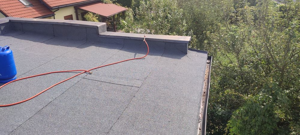 Położenie papę termozgrzewalną