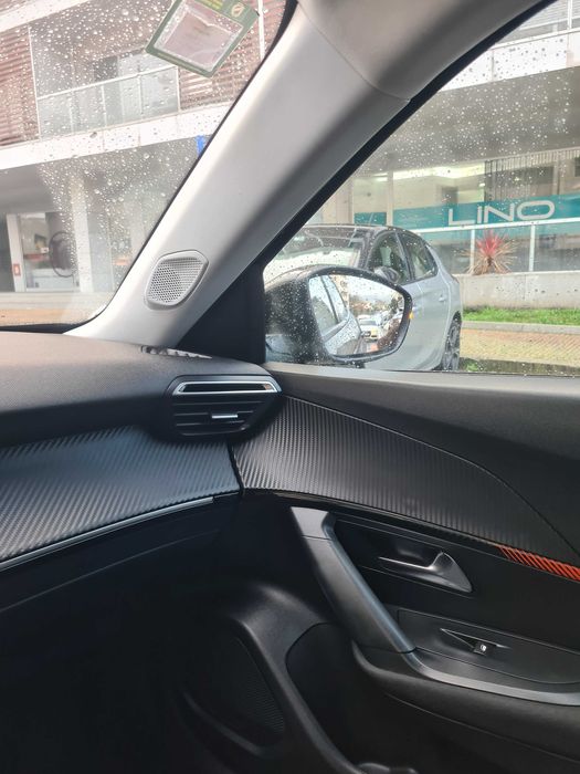 Peugeot E 2008 como novo