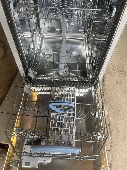 Посудомийна машина вбудована 45 см Vestfrost BDW4510