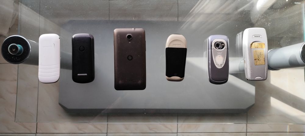 Telemóveis com carregadores