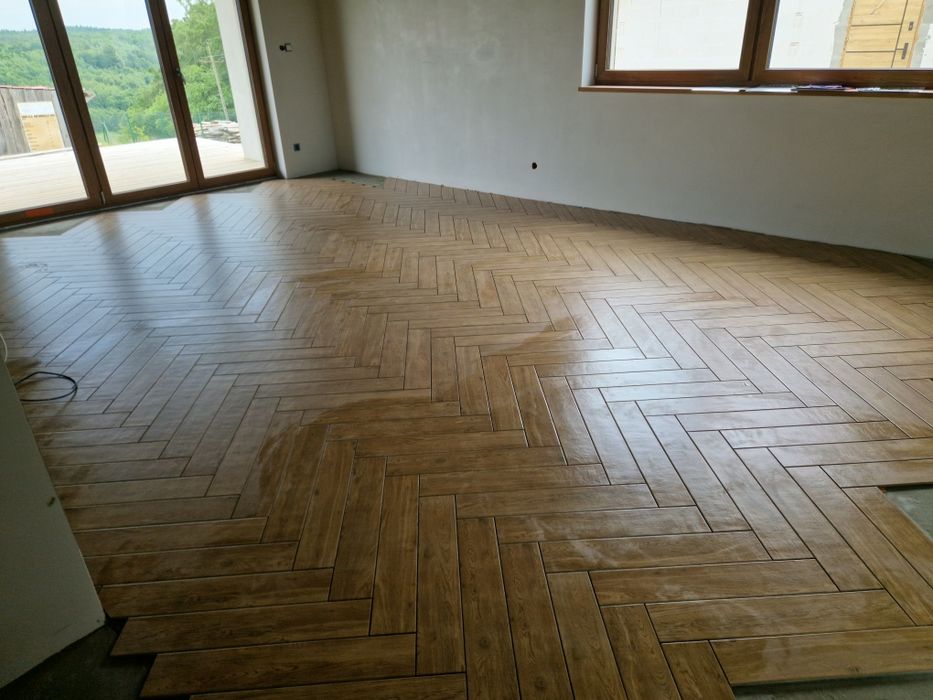 Wykończenia wnętrz, szpachlowanie, malowanie, glazura