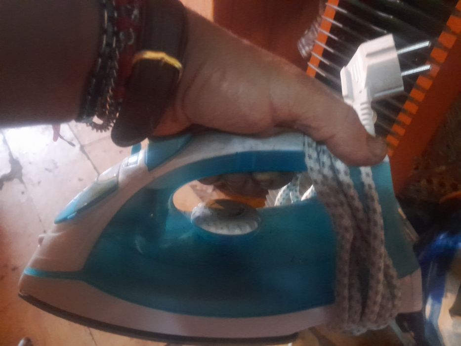 Ferro vapor novo+ tostadeira 10€