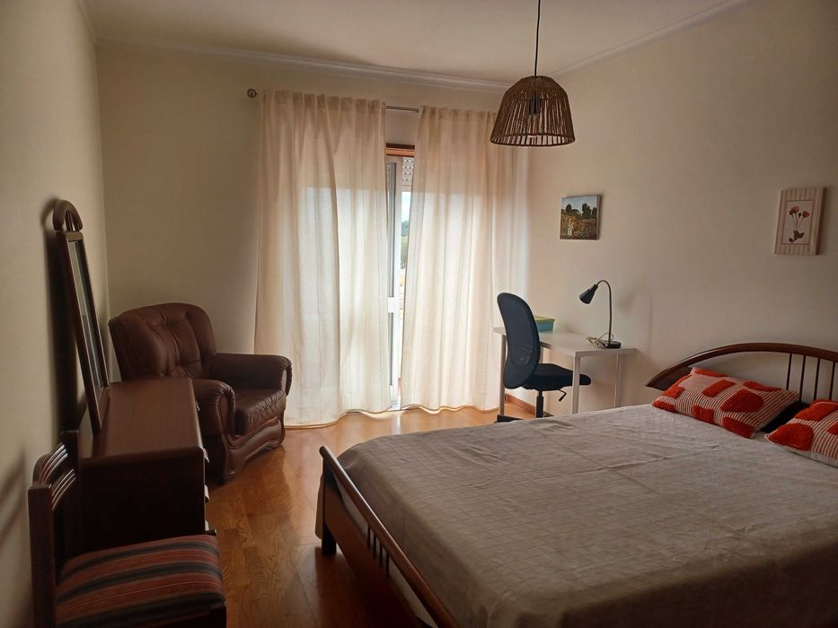 Quarto mobildado