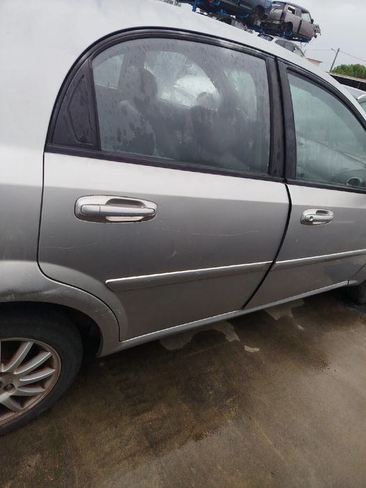Porta trás direita CHEVROLET Lacetti (J200)