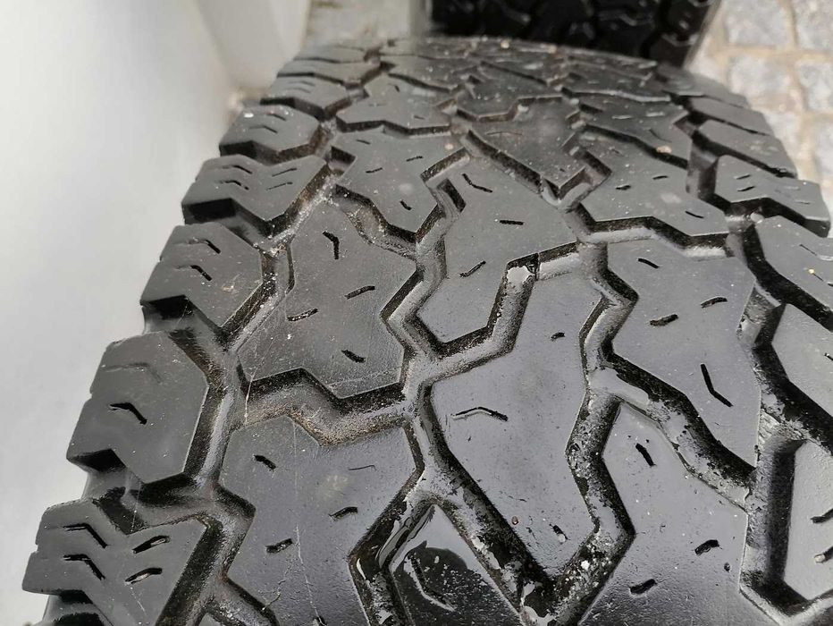 vendo conjunto de jantes e pneus