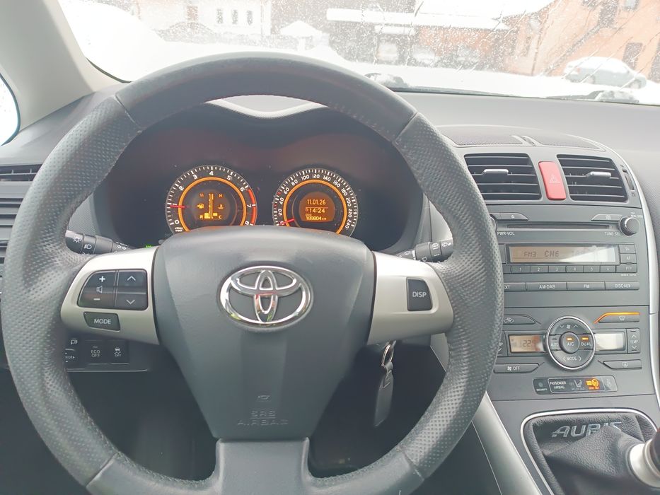 Toyota Auris Lift 1.33