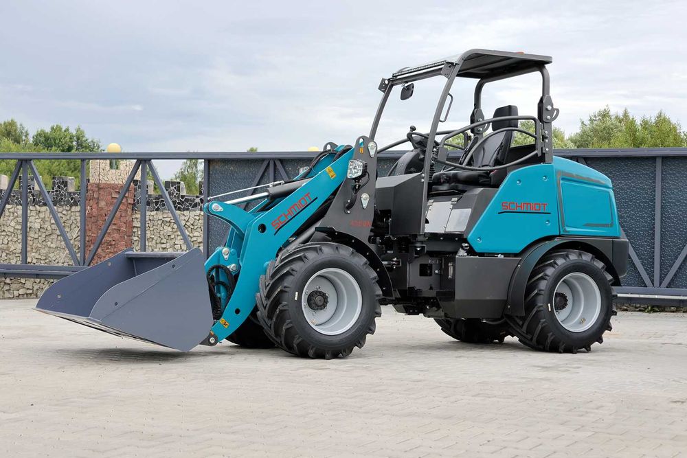 Ładowarka kołowa Schmidt 4350A Nowa 4x4 miniładowarka  2 tony