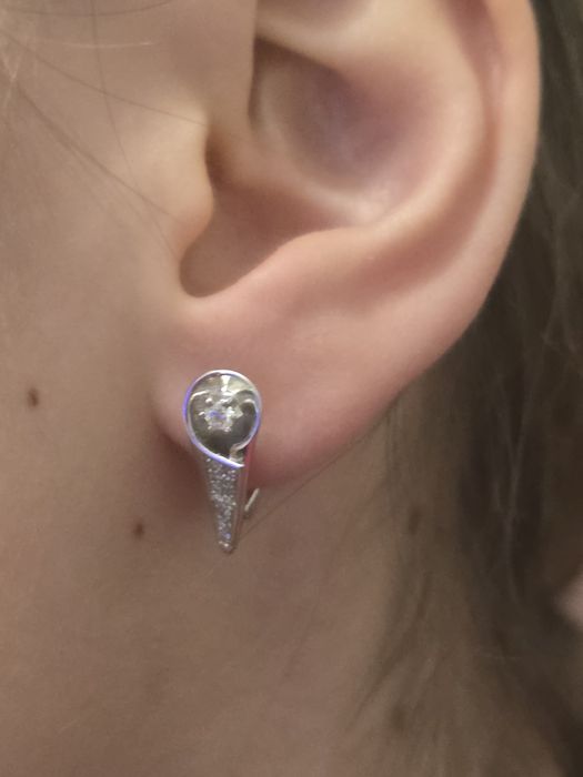 Золоті сережки з діамантами