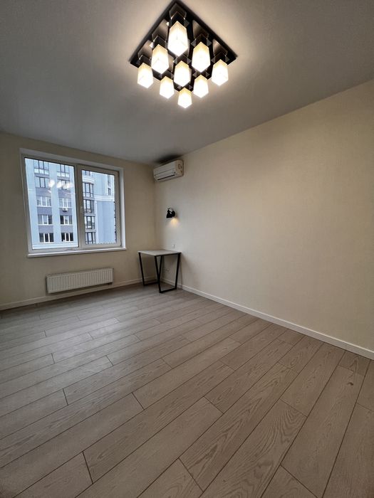 Продам однокімнатну квартиру з ремонтом! Швидкий виїзд до Києва!