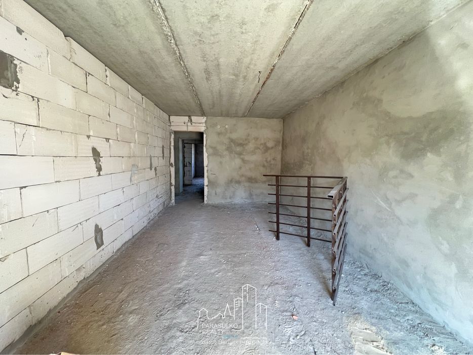 Продам 2-х кімнатну квартиру в новому будинку! Центр міста!