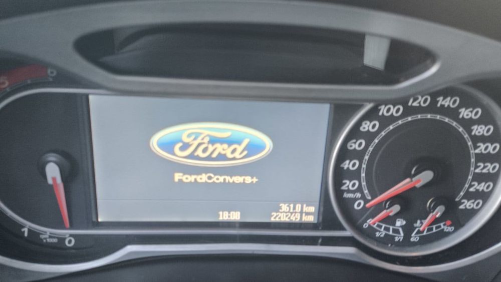Ford  Mondeo 1,8 TITANIUM