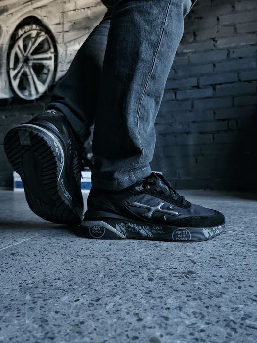 Premiata MOERUN 6445 в наявності.