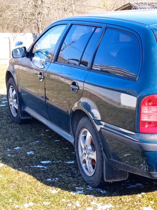 Шкода  Октавія Тур