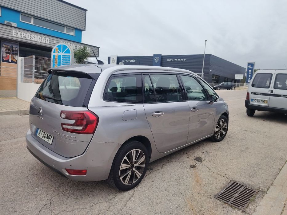 Citroën C4 Spacetour 1.5d - ano 2018 -7 lugares