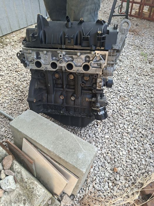 Głowica silnika 1.2 16v + kolektor ssący