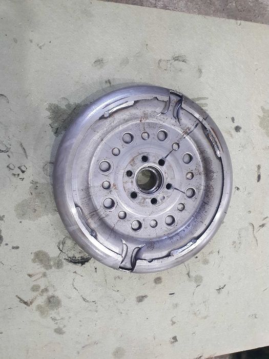 Koło dwumasowe dwumas Vw Golf 5 V 1.9 tdi BRU GQQ jak nowe
