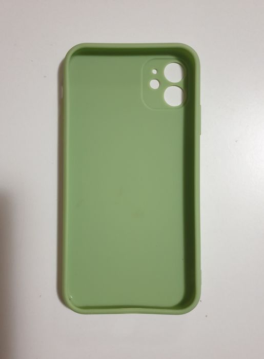 Etui plecki do Iphone 11.