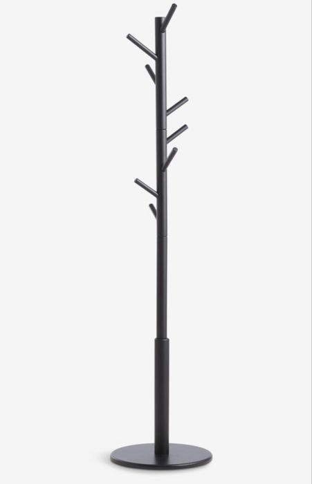 Wieszak stojący na ubrania