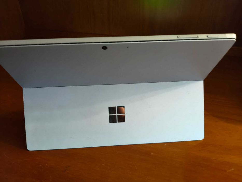 Microsoft Surface 7 pro