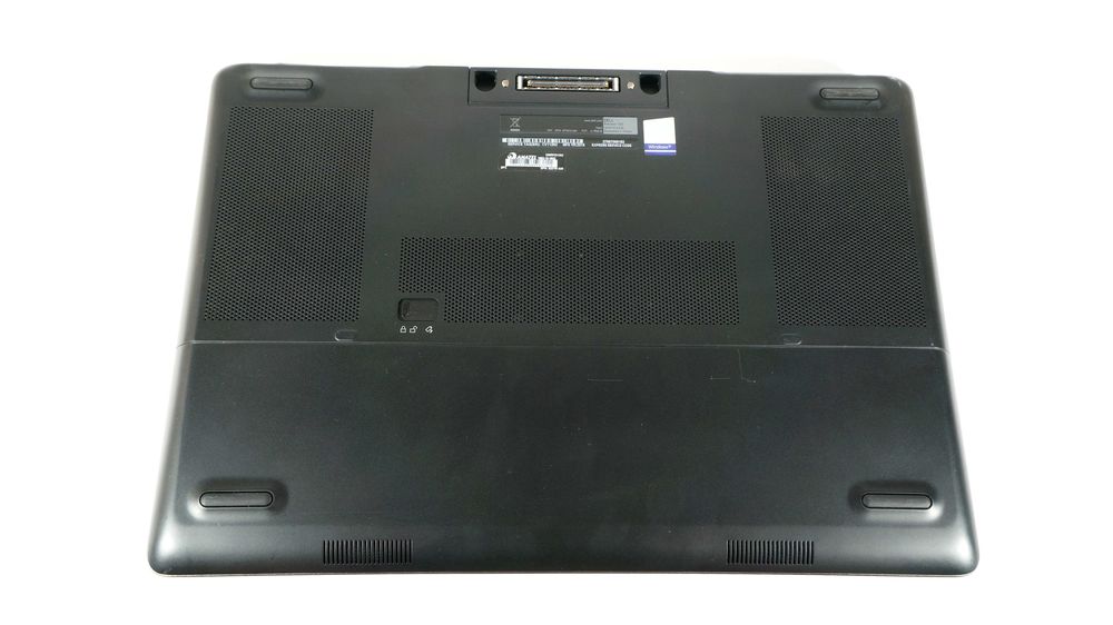 Dell Precision 7520\Core i7-7820HQ\16GB\ 768GB\ M2200\15.6" 4K SHARP