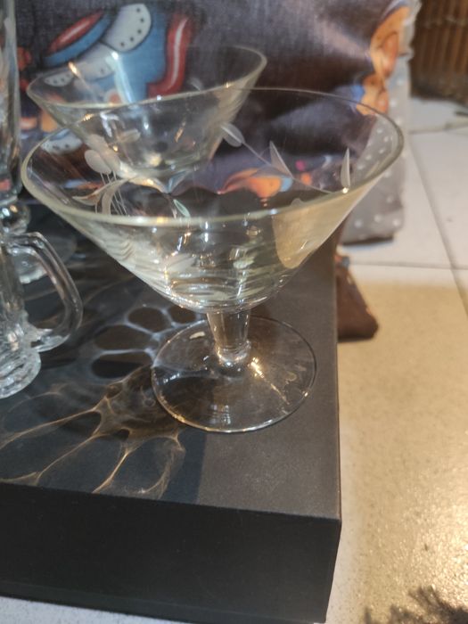 Taças variados tamanhos de cristal