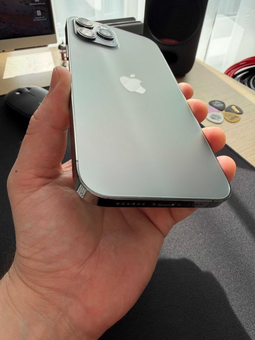 IPhone 12 Pro Max купити по доступній ціні на OLX