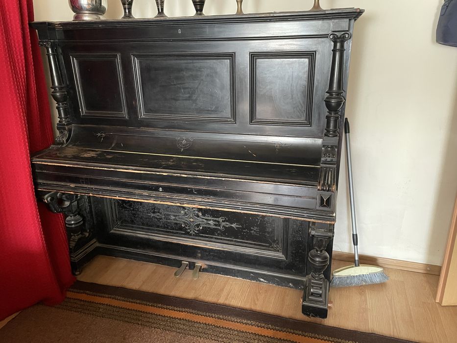 Pianino zabytkowe