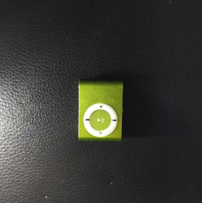 MP3 Плеер на клипсе прищепке зеленый