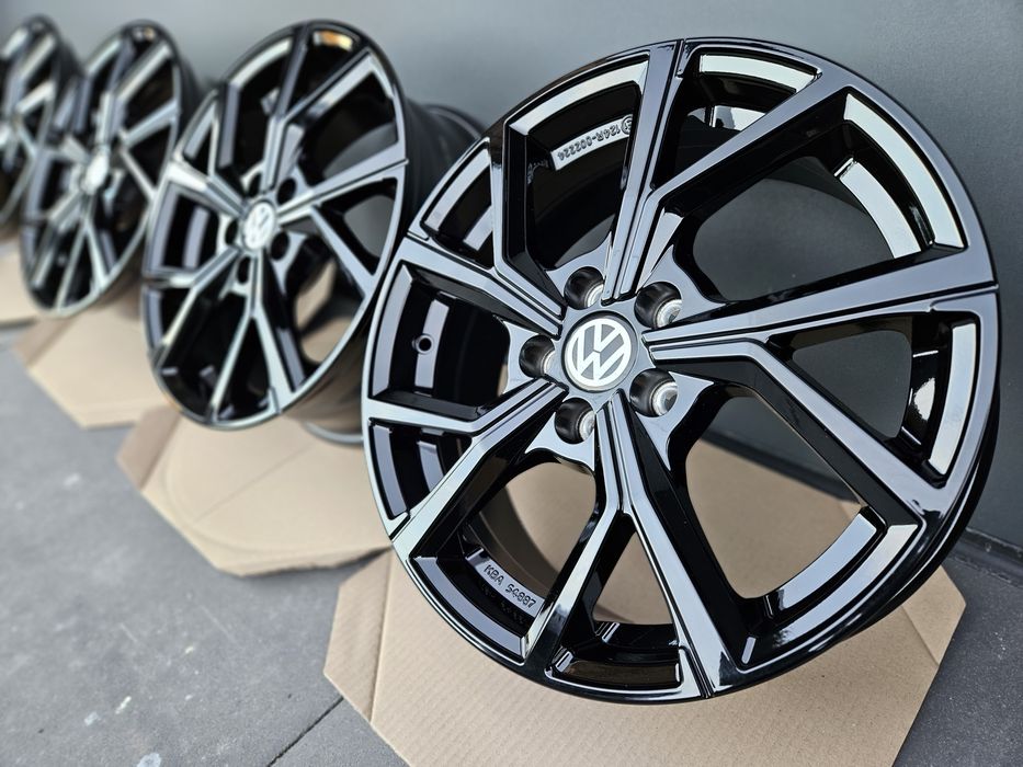 VW Golf 17 " Nowe 5x112 Caddy Jetta Touran T-Roc Passat Czarne Felgi Volkswagen