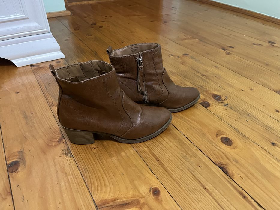 Жіночі шкіряні черевики Mantaray