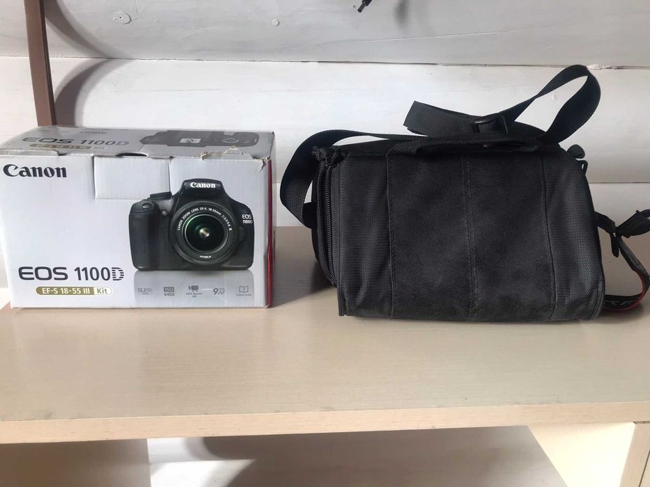 Фотоаппарат Canon EOS 1100D