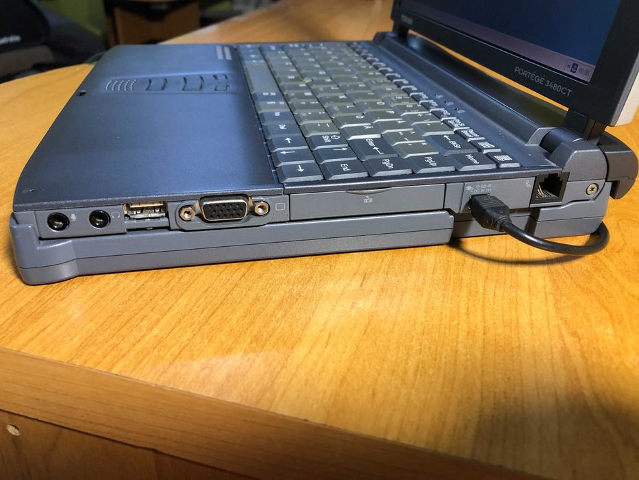 Laptop Retro Toshiba Portege 3480CT Pentium III 500 MHz, 128MB RAM