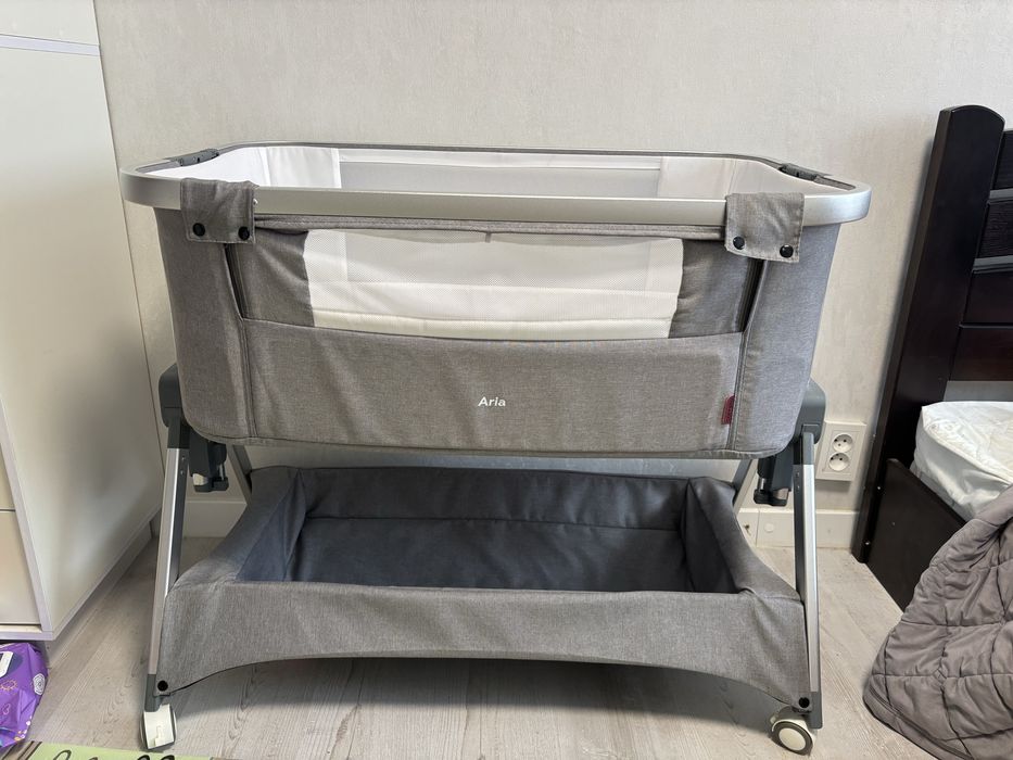 Дитяча кроватка в новому стані!