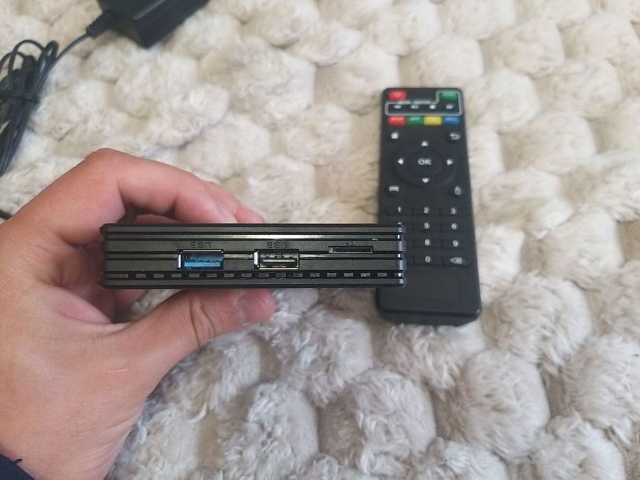 Смарт ТВ-приставка Android Stream HK1 Play 2GB/16GB (104 6)