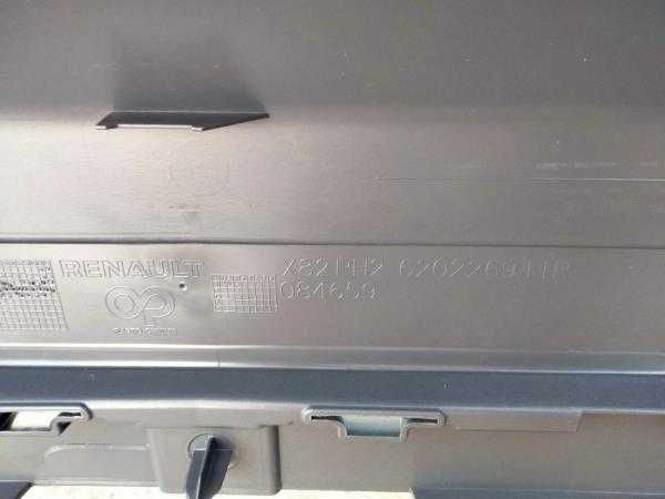 Para Choques Frente
RENAULT TRAFIC III Autocarro (JG)  (14->)